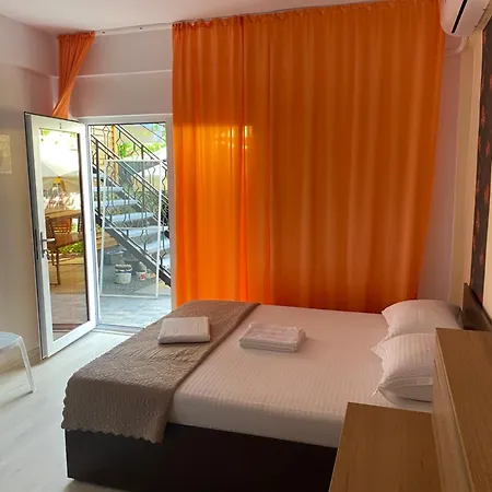 Casa Tudor بيت ضيافة 3*